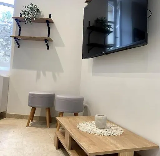 Chaleureux T2 شقة Ceyreste